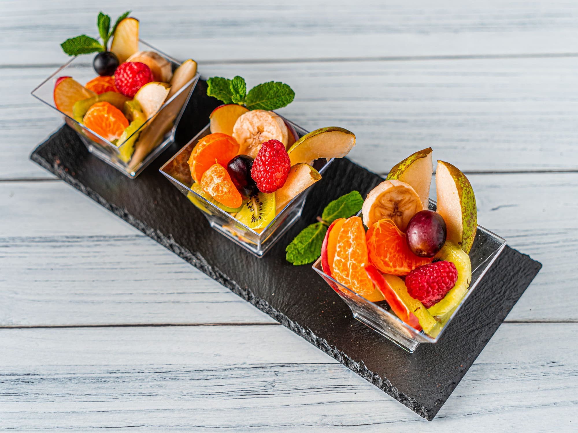 Креманка с фруктами